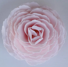 Load image into Gallery viewer, Large Flower Soap