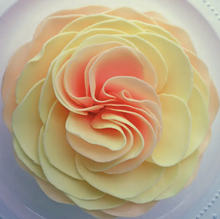 Load image into Gallery viewer, Large Flower Soap