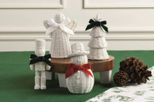 Load image into Gallery viewer, Xmas Resin Woven Small Sitter