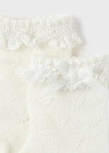 Load image into Gallery viewer, Knit Ruffle Baby Socks
