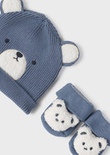 Load image into Gallery viewer, Baby Bear Hat &amp; Sock Set
