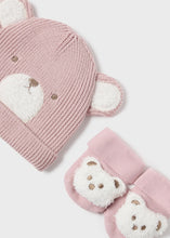 Load image into Gallery viewer, Baby Bear Hat &amp; Sock Set
