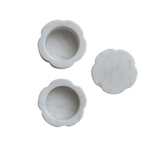 Load image into Gallery viewer, Marble Scalloped Stackable Pinch Pots w/ Lid

