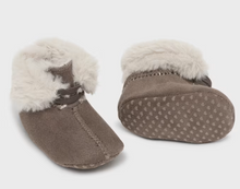 Load image into Gallery viewer, Fur Lined Booties
