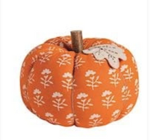 Load image into Gallery viewer, Stuffed Pumpkins
