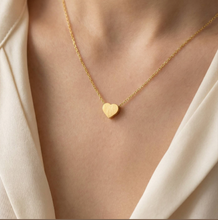 Load image into Gallery viewer, Dainty Heart Necklace

