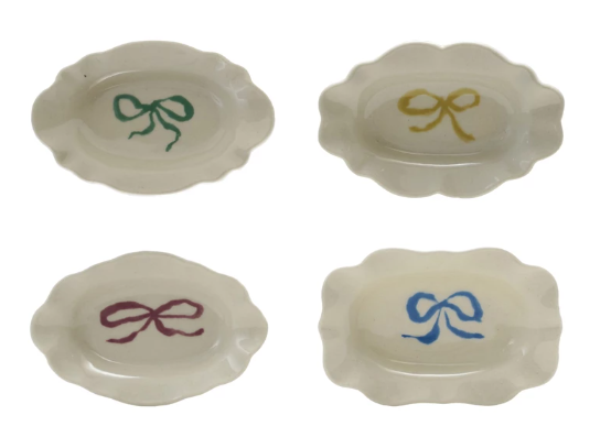 Stoneware Dish with Bow