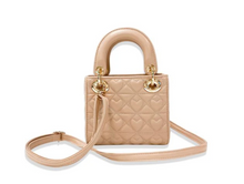 Load image into Gallery viewer, Girls Heart Quilted Bag
