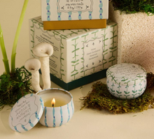Load image into Gallery viewer, Tulip Candles: Verbena &amp; Lemongrass
