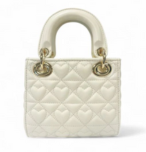 Load image into Gallery viewer, Girls Heart Quilted Bag
