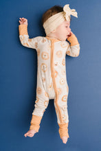 Load image into Gallery viewer, Wild Lion Bamboo Sleeper
