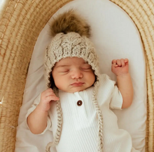 Load image into Gallery viewer, Aspen Cable Knit Beanies
