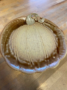 Stoneware Pumpkin Shaped Plate