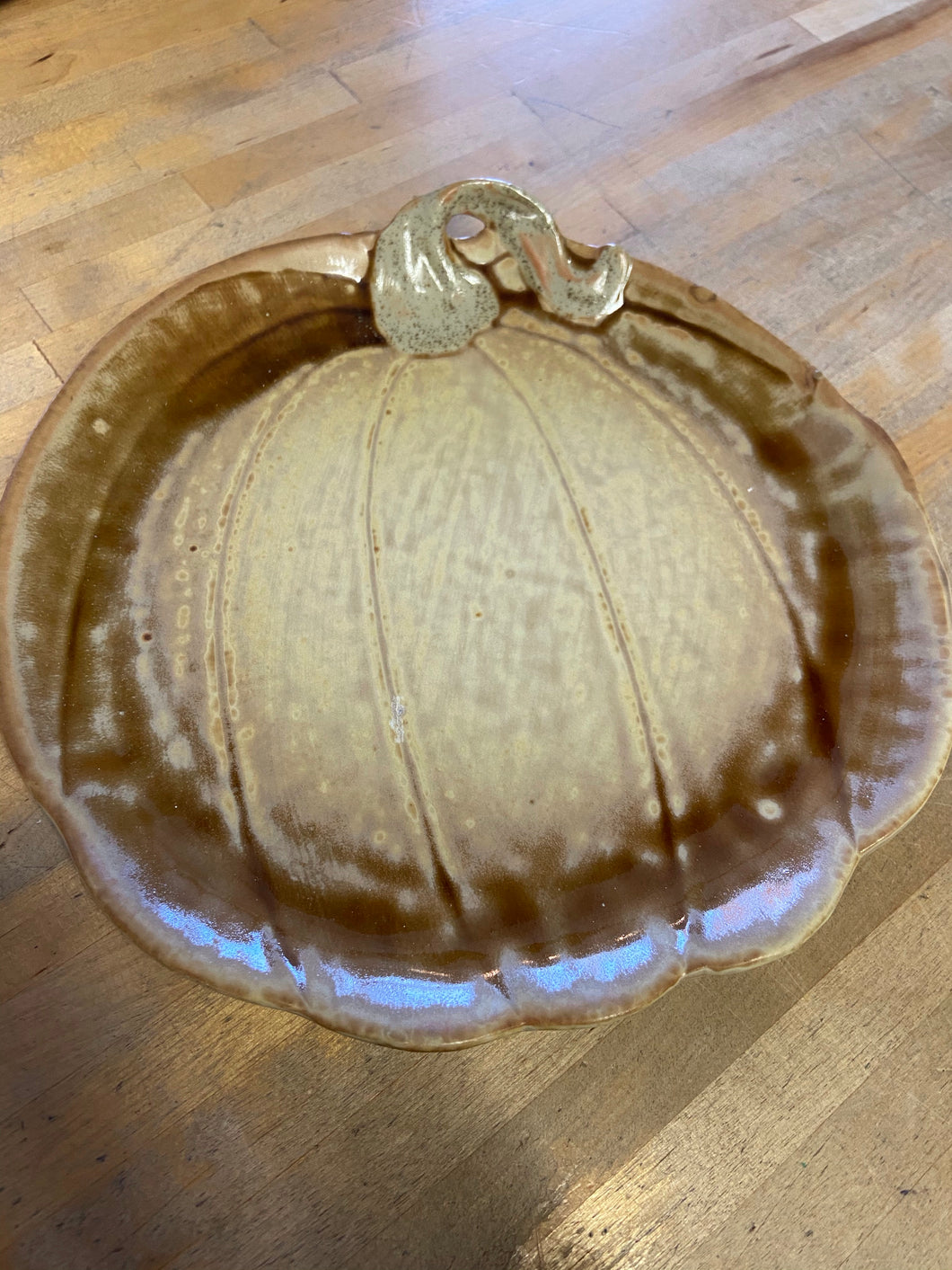 Stoneware Pumpkin Shaped Plate